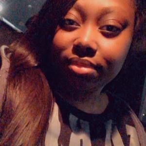 Meet your Posher, Seanea